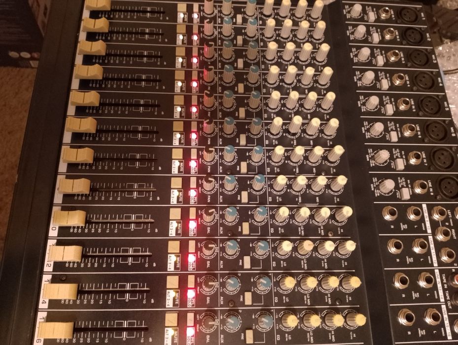 Mikser Behringer Eurorack MX2004A