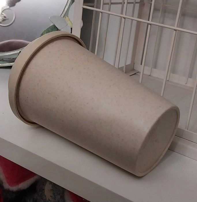 Термокружка светлая, новая