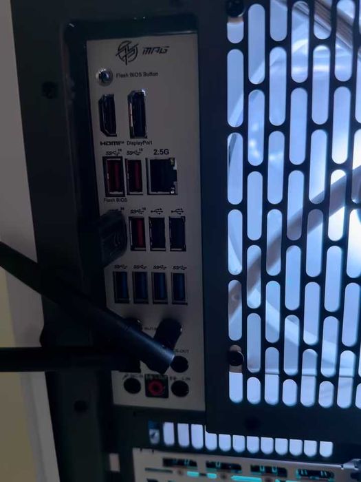 Komputer High-end do gier R9 7950X3D RX 7900 XTX 64GB DDR5