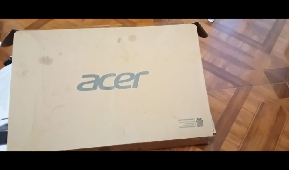 Lote 2 Portáteis Acer (Como Novos) – Ecrã Touch + Ecrã Ultra-Slim CineCrystal + Office Instalado