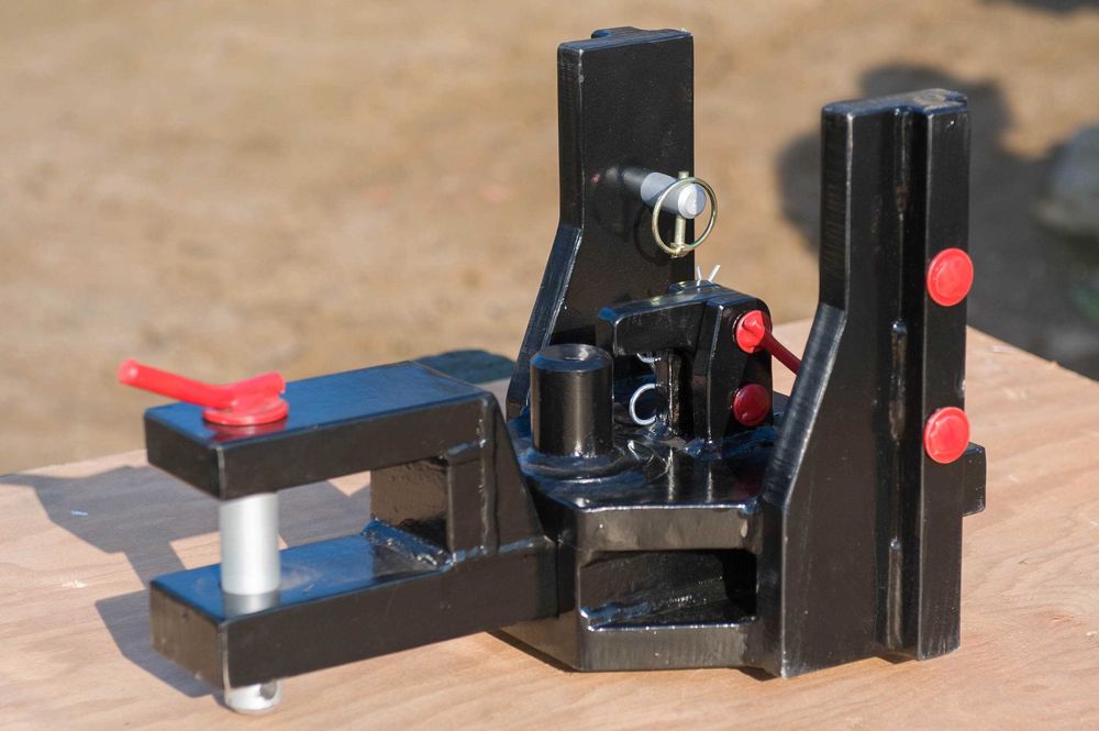 Zaczep ZETOR Piton Fix, zaczep dolny, zaczep z beką, belka