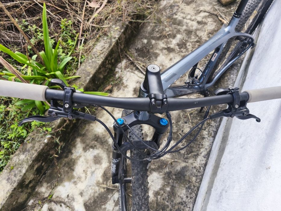 Bicicleta KTM Myroon Elite carbono