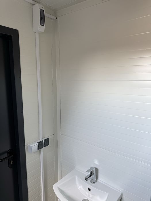 Pawilon kontener łazienka mobilna WC sanitarny prysznic camping