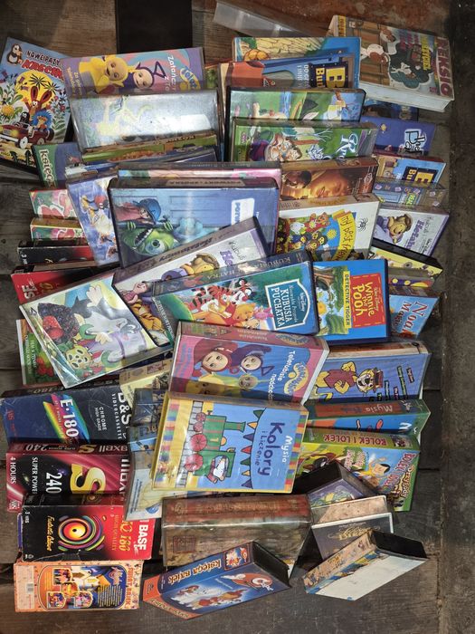 Kasety VHS 74 sztuki