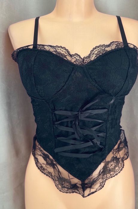 bluzka wiązana czarna gotycka