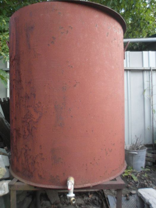 Емкость из металла