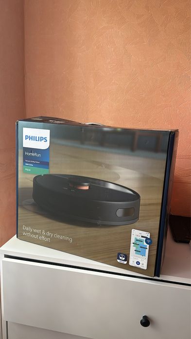 Продам робот пилосос миючий Philips
