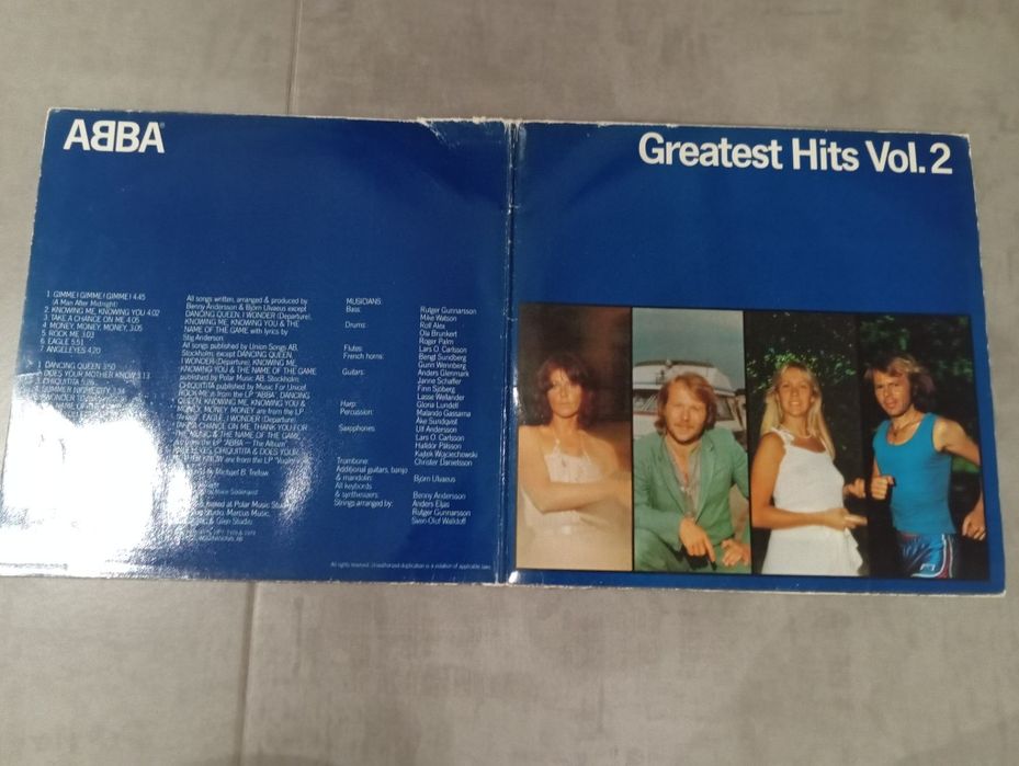 Płyty winylowe ABBA Greatest Hits Vol. 2 oraz MADONNA True Blue
