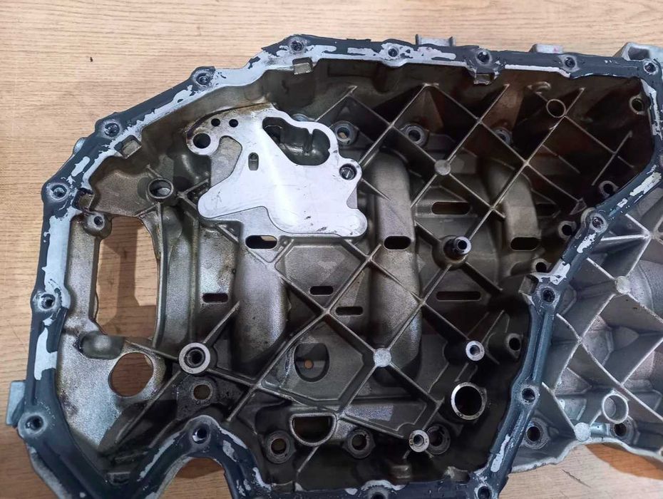 Miska misa olejowa podstawa miski AUDI VW 1.8 2.0 TFSI A4 B8 A5 Q5