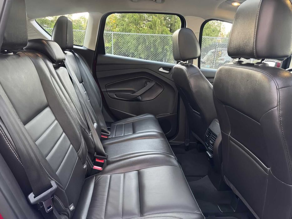 Ford C-Max      2015