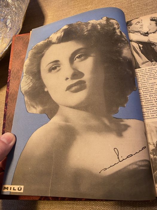 Revista Plateia. Primeiro ano completo encadernado.