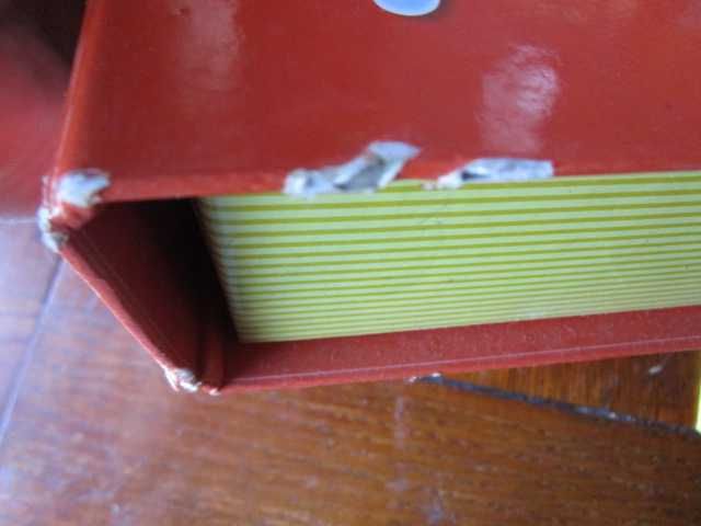 kinder surpresa conjunto na caixa monstros