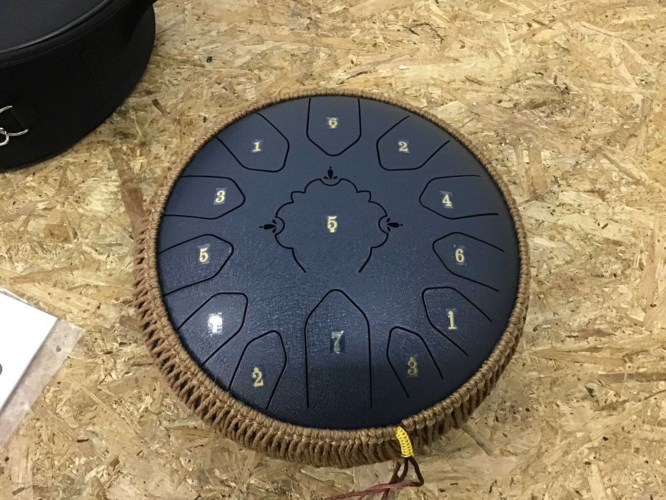 muzyczny bęben językowy stalowy czarny akcesoria + handpan 30 cm 15 tonów