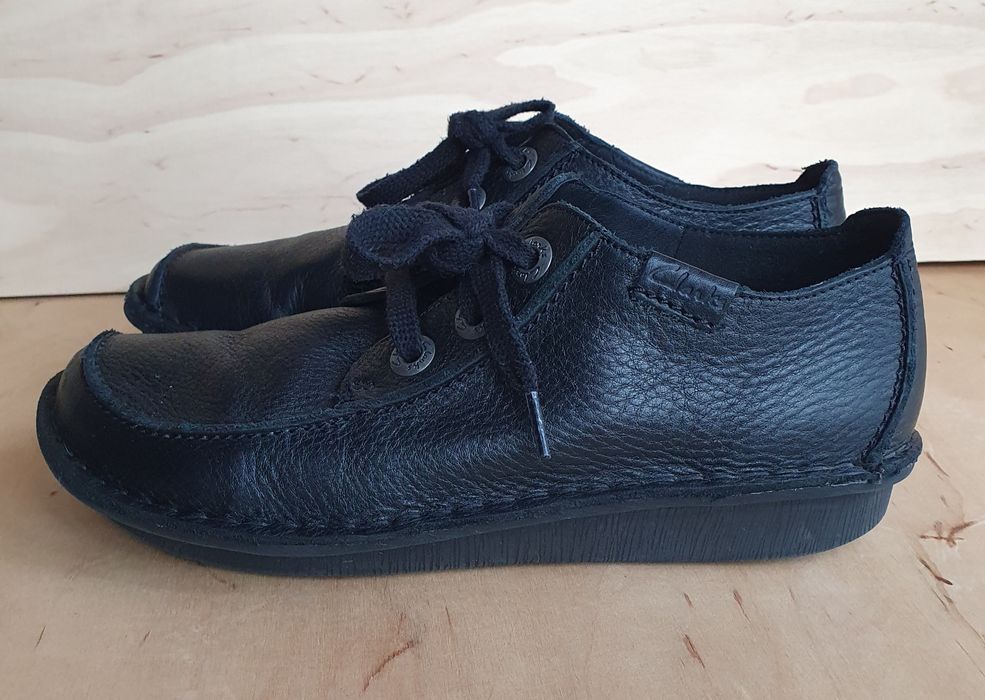 Жіночі туфлі кросівки макасіни  clarks funny dream розмір 42