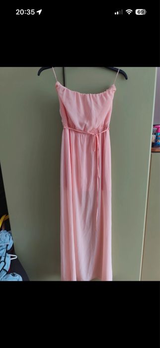 Dluga łososiowa sukienka