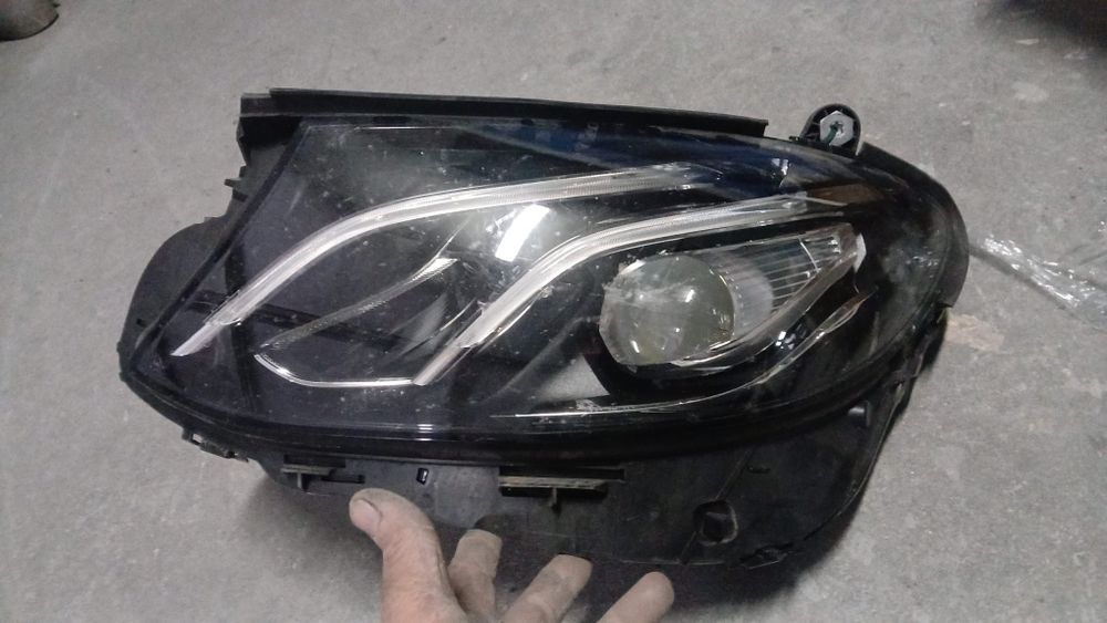 Faróis mercedes classe E w213 frente direito e esquerdo