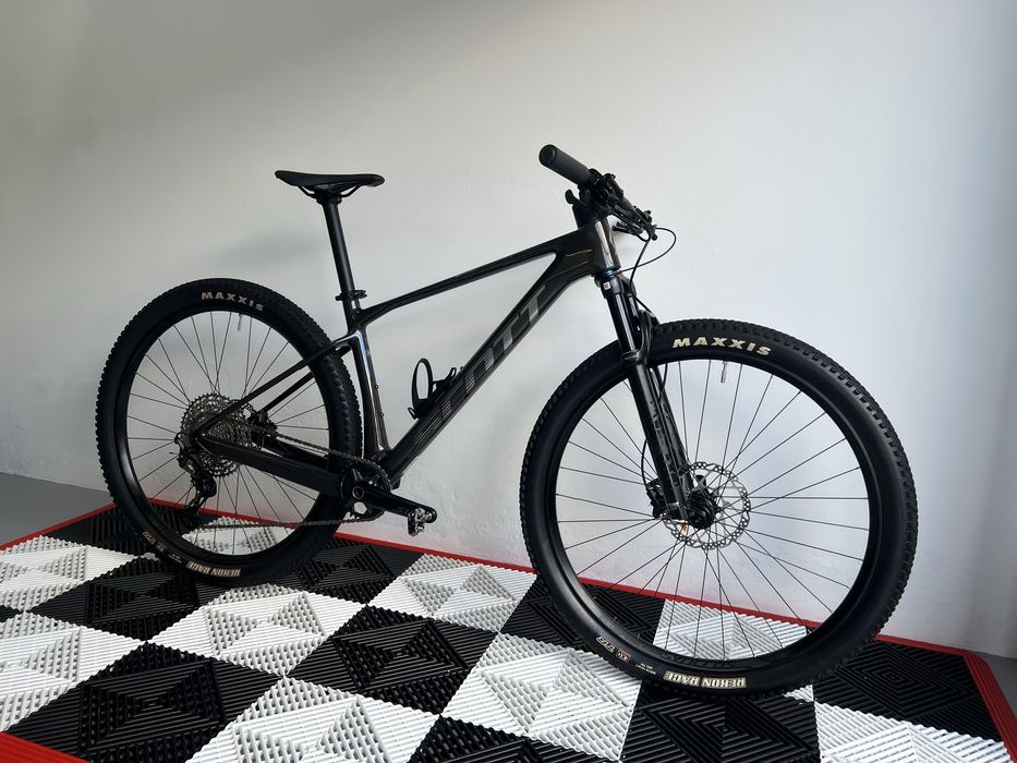 Scott scale 925 M