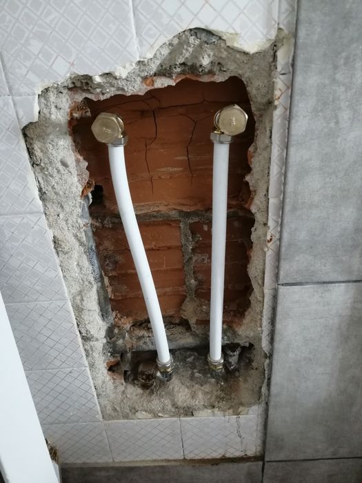 Manutenção e Remodelação de Casa e Apart_os/Luz, Água,  Azulejos,  etc