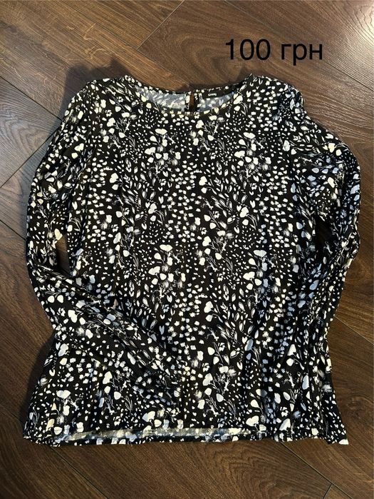 Блуза в гарному стані,розмір м-л