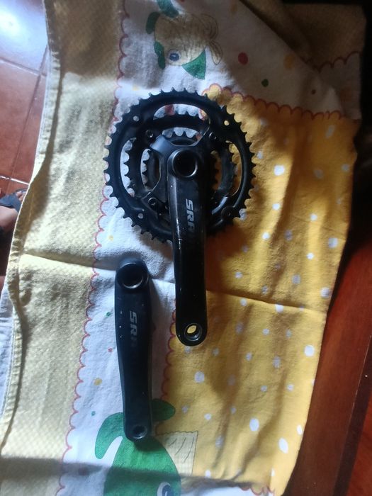 SRAM Square-Taper Crankset64584260025345121