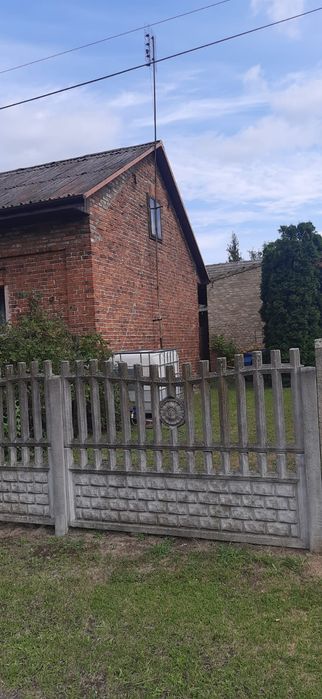 Sprzedam dom wraz z zabudowaniami