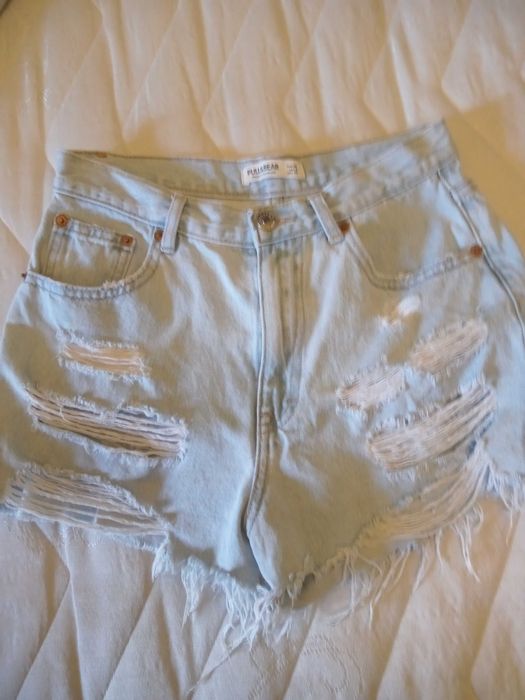 Продажа шорты джинсовые,вильветовые Pull Bear для девочки р.44-46