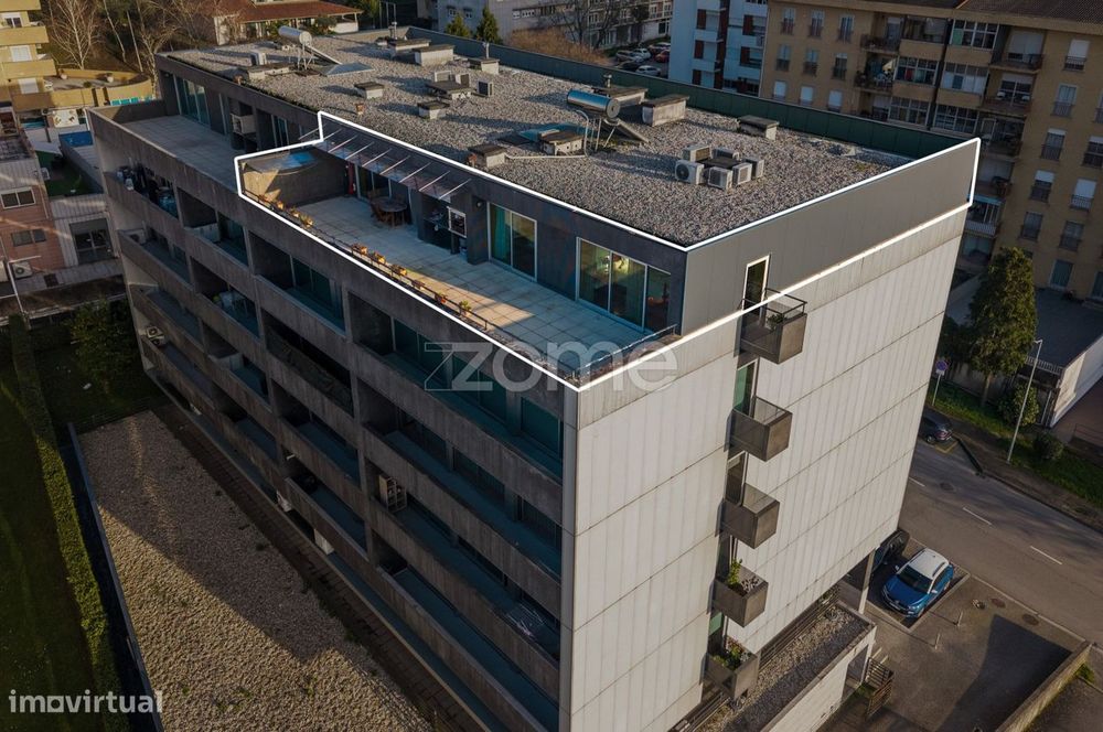 Penthouse T4 em Guimarães com Terraço