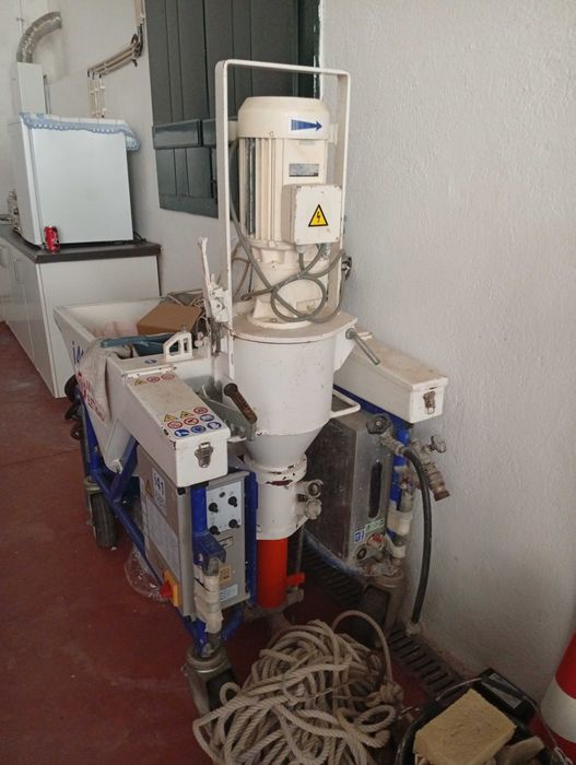 Máquina de reboco projectado