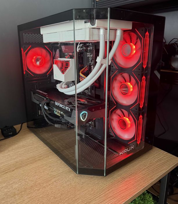 Komputer gamingowy R7 5800x RTX 5070 32 GB RAM