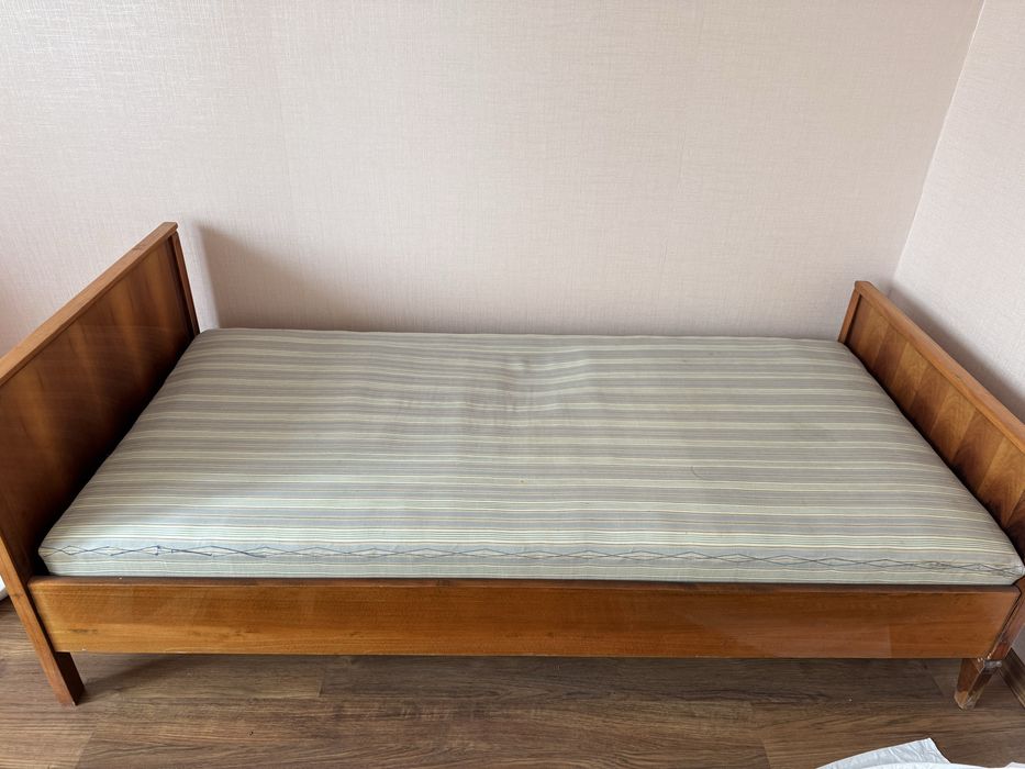 Продам ліжко самовивіз