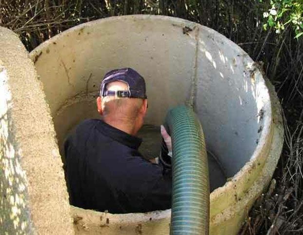 Ассенизатор илосос выкачка откачка выгребных сливных ям чистка труб ...