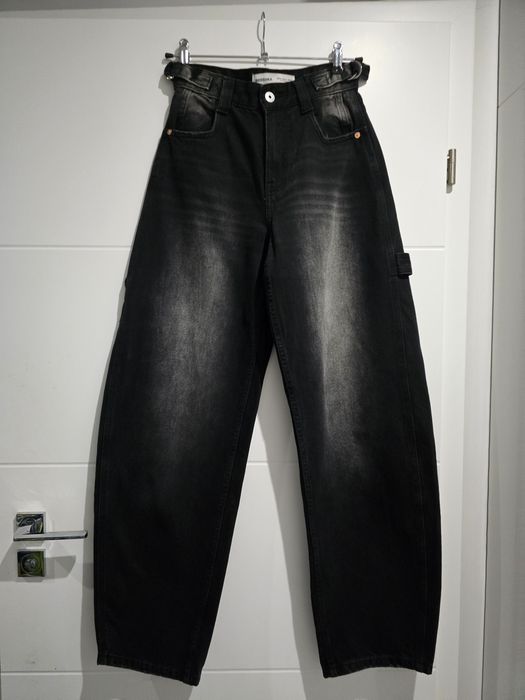 Piękne czarne jeansy BERSHKA  34 jak Nowe