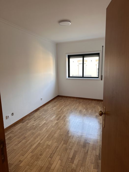 T2 REMODELADO NO AMIAL – Porto | Para estudantes