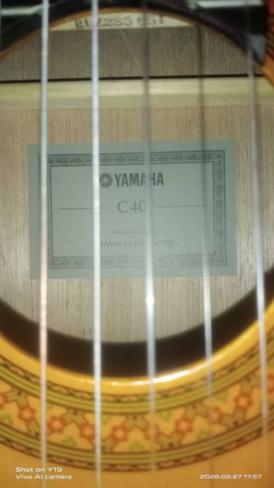Класическая гитара Yamaha c40