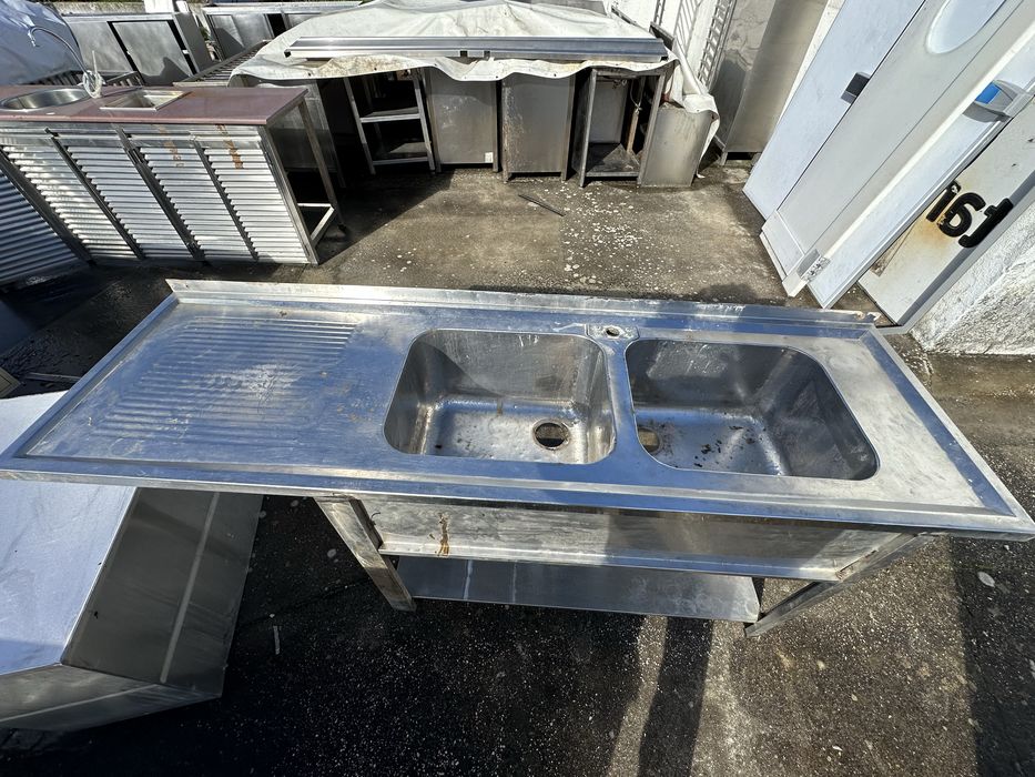 Bancada de inox.