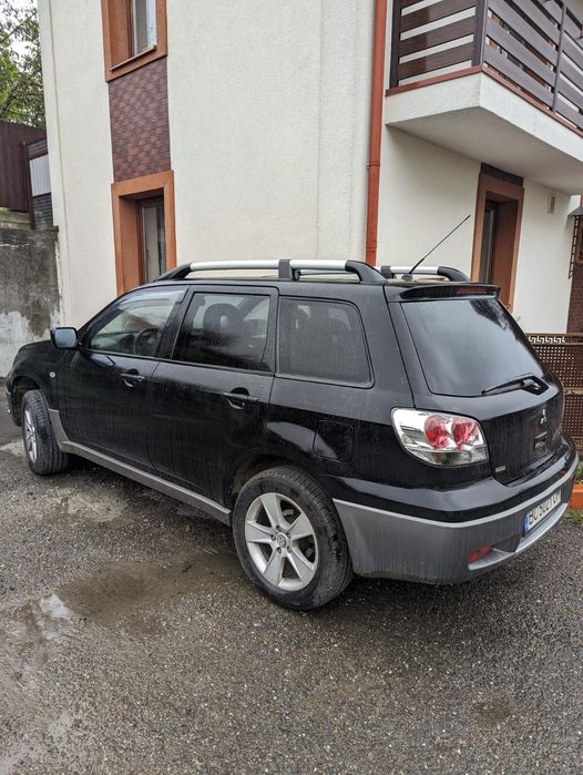 Для військового Mitsubishi Outlander 2.0 benzin 2004