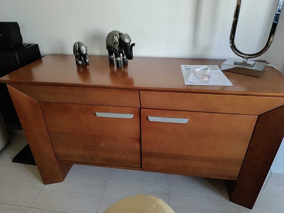 Conjunto de Móveis de Sala/Jantar Cerejeira-Estado Novo (2 Aparadores)