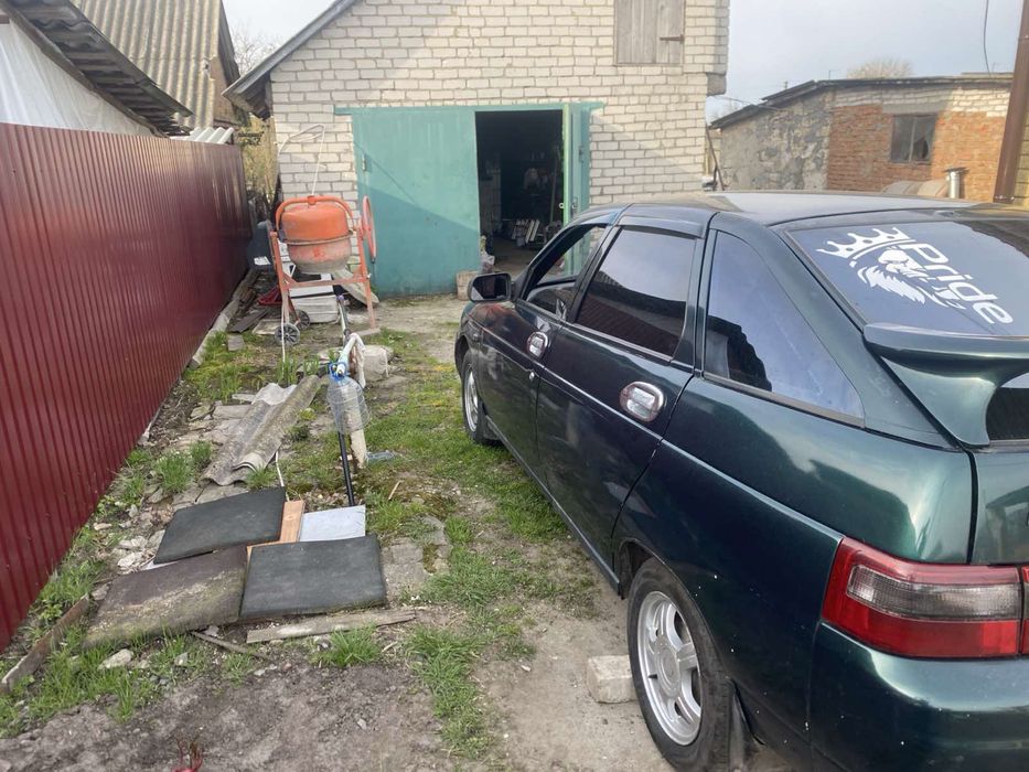 продам своє авто Ваз 2112