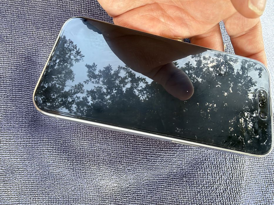 Iphone 15 pro (sem face id)