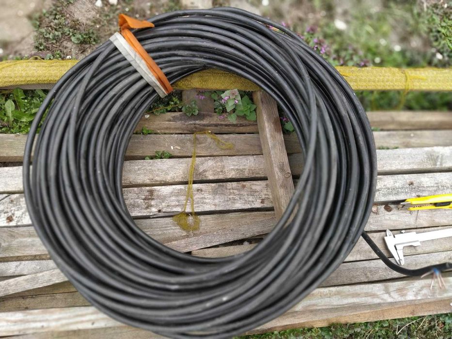 Przewód miedziany czterożyłowy 10/1,8 mm polski Kablel Ożarów