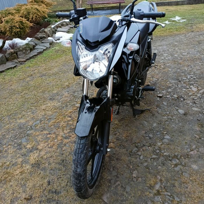 Yamaha ys 125  *