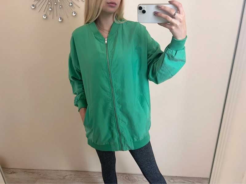 Zielona kurtka bomberka oversize długa Monki S 36 70% modal