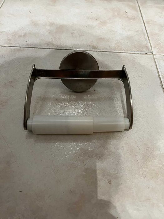 Conjunto Toalheiros para WC + suporte papel