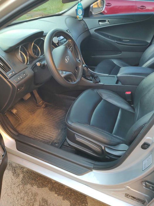 Продам Hyundai sonata 2012