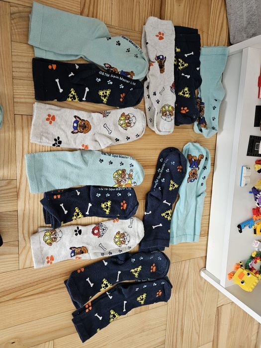 Skarpety antypoślizgowe h&m r25-30 plus gratis