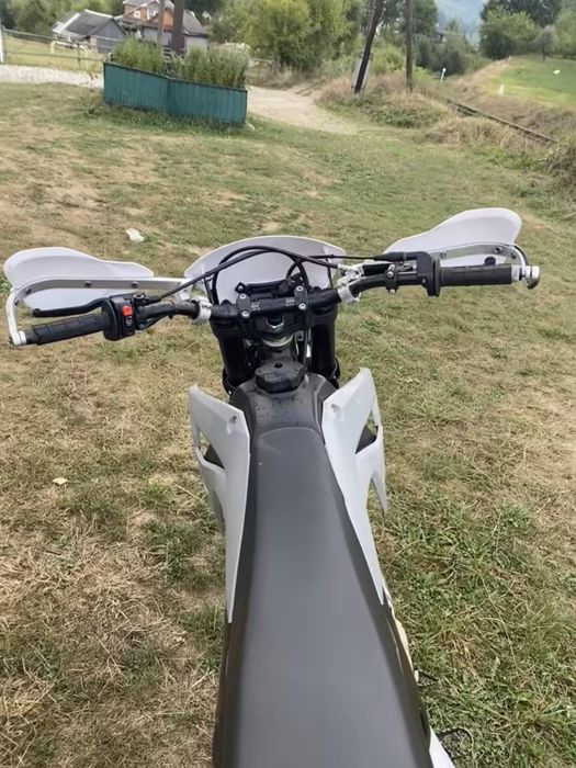 Продається Asix XB83 150 Ціна 950$ +торг Станідеал