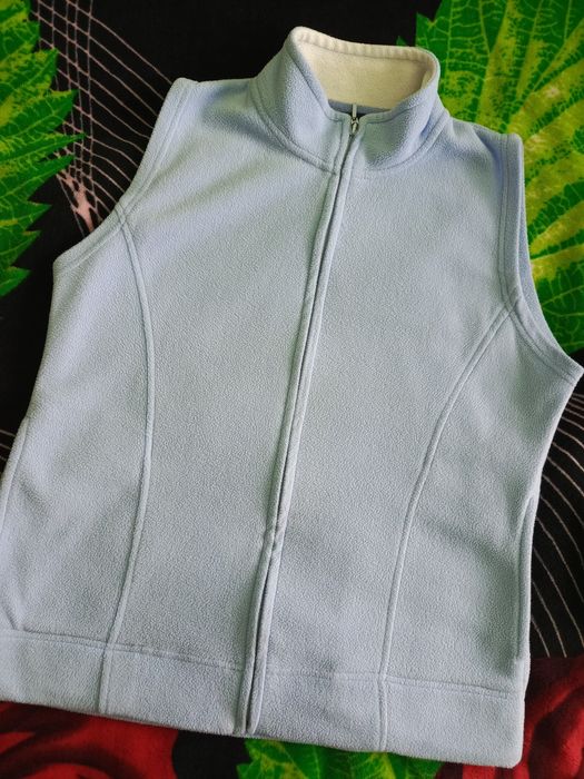 Одежда  б  50 грн шт/ в пакете 10 шт толстовок/кофт+ 1 шт в подарок