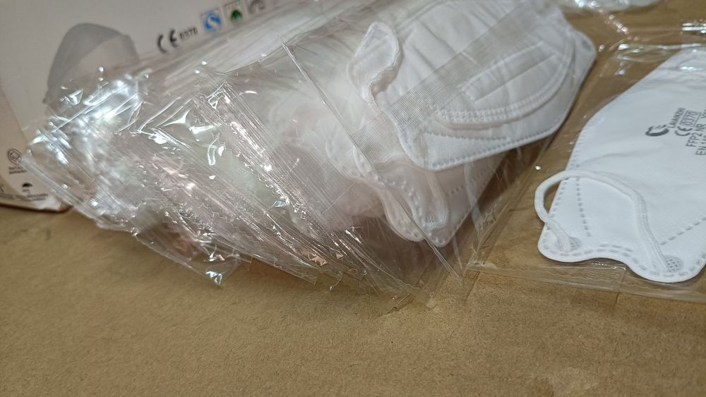 Maska przeciwpyłowa LAIANZHI 59szt. FFP2 półmaska