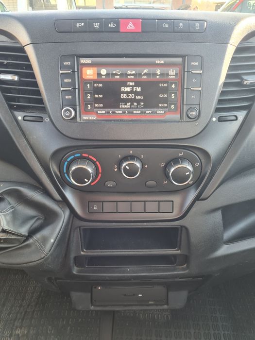 Iveco Daily 35c14 wywrotka 7 osób Dubel Kabina