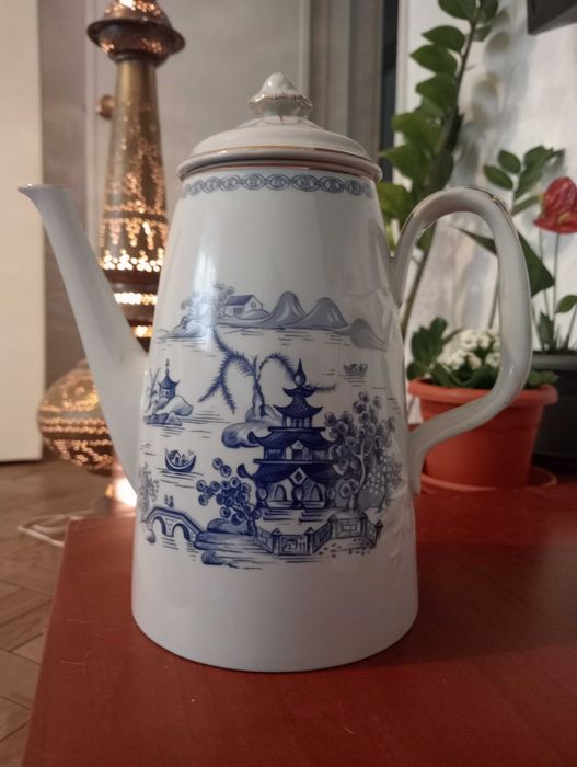 Conjunto de Peças Vista Alegre - Decoração "Pequim" (Azul e Ouro)